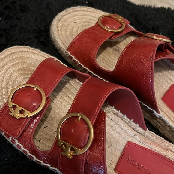 Tory Burch flat sandals - Picture 2 of 3